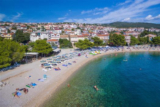 Apartmani Totic Crikvenica Exterior foto